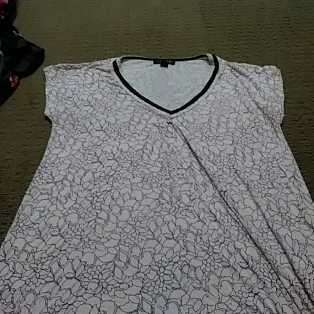 Carol Hochman sleep shirt with a lace neck line